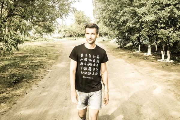 Простые вещи: Коллекция футболок от Владимира Подолян и Нюкрейн