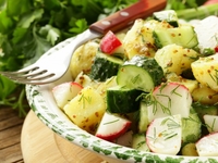 Заправки для картофельных салатов: ТОП-5 рецептов