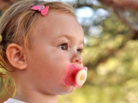 Как отучить ребенка от пустышки?