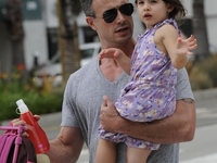 Папины дочки: ТОП-10 звездных мужчин с детьми (ФОТО)