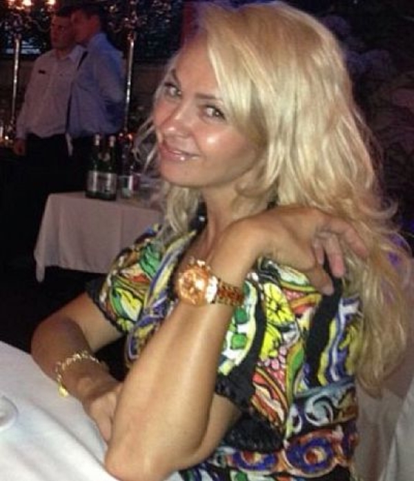 Яна Рудковская сменила имидж: Всем наконец нравится моя прическа