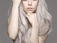 Lady GaGa снялась голой в видео Марины Абрамович