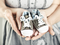 Восемь вещей, на которых можно сэкономить молодым родителям