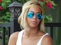 Бейонсе отращивает волосы