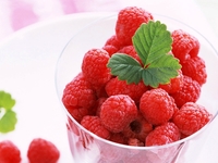 Малина повышает шансы на зачатие