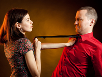 ТОП-7 проверенных наукой способов обратить на себя внимание мужчины