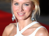 Модный конфуз: Наоми Уоттс допустила ошибку в макияже