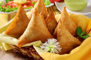 Как приготовить чебуреки (ВИДЕО)