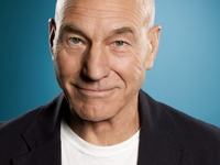 73-летний актер фильмов Люди Икс и Star Trek  женился на 35-летней певице