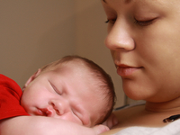 В первый год жизни ребенка родители теряют шесть недель сна