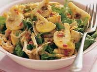 Салат с курицей и грибами: ТОП-5 рецептов