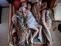 В ожидании чуда: Милые фото спящих родителей