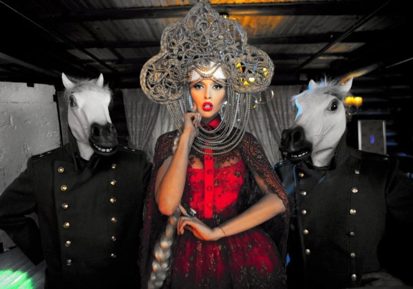 Оля Полякова в новом шоу: Пришлось набрать лишних 100 кг (ФОТО)