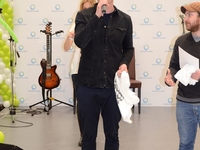 Харчишин призвал звезд заняться благотворительностью