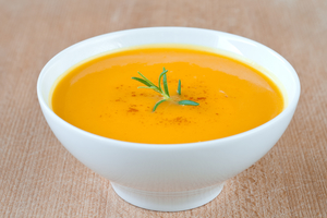 Как приготовить тыквенный суп с розмарином