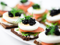 Закуски из лосося: Три вкусные идеи