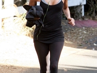 Фитнес-фото дня: Ева Лонгория на пробежке