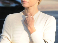 Памела Андерсон подстриглась "под мальчика"