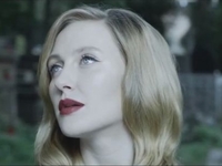 Бушмина представила черно-белую историю любви в новом клипе