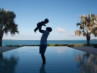 ФОТО дня: Рэппер Jay Z с дочкой Синий Плющ