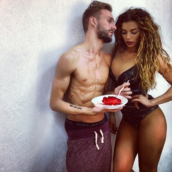 В новом клипе Ани Седоковой парень будет есть сырое сердце (ФОТО)