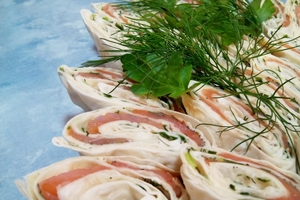 Как приготовить рулет из лаваша с лососем (ВИДЕО)