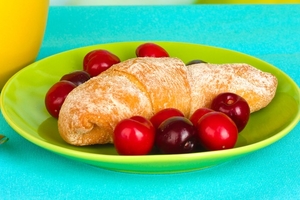 Как приготовить хрустящие рогалики к чаю (ВИДЕО)