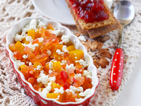 Запеченная тыква с творогом и цукатами