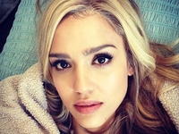 Джессика Альба осветлила волосы ради роли в фильме