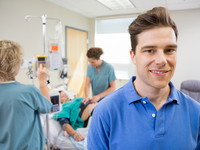 Партнерские роды: Стоит ли брать мужа в родильный зал