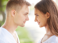 Как влюбить в себя парня: 5 ключевых моментов