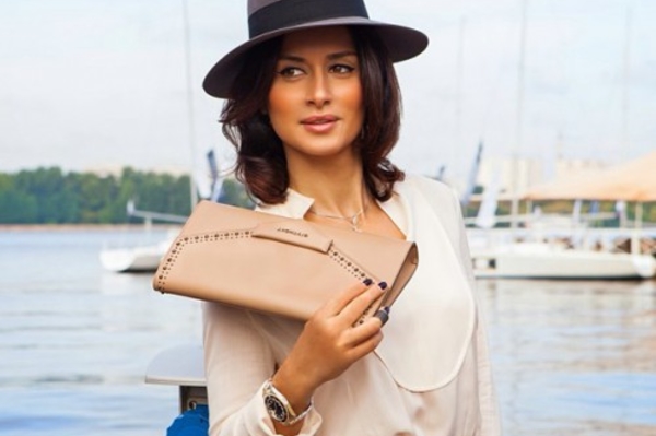 instagram.com/p/hguAHIOaXD/