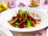 Рецепты новогодних салатов: ТОП-10 праздничных вариантов