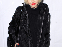 Майли Сайрус похвасталась новой прической