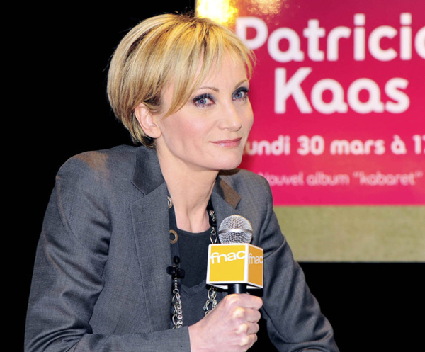 Французская звезда боится Евромайдана: Патрисия Каас прячется в отеле