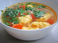 Легкий куриный суп с клецками