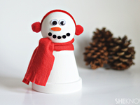 Новогодний подарок своими руками: Милый снеговик