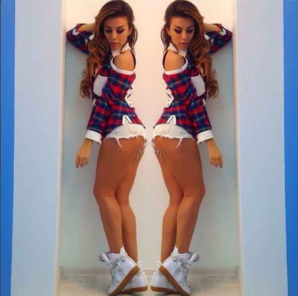 Аня Седокова стала дизайнером: Бренд для сильных личностей