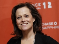 Секреты тех, кому за 60: Как звезды Голливуда остаются в форме