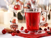 Узвар из яблок и клюквы
