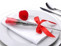 Как украсить стол на День Валентина (видео)