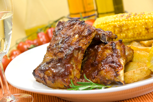 Как приготовить свиные ребрышки (ВИДЕО)