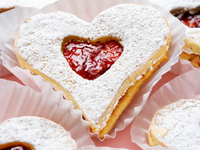 Валентинки своими руками: Сердечки с джемом