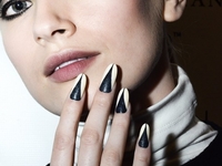 Французский маникюр: Небанальные идеи