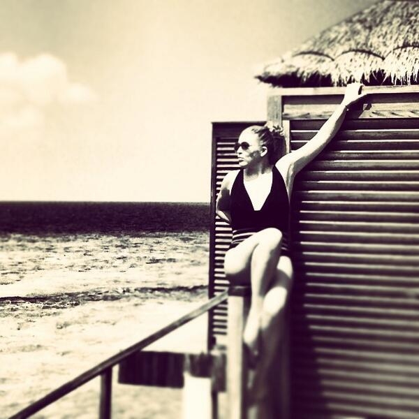 Ирина Дубцова показала фото в купальнике