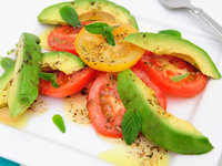 Салат из авокадо: ТОП-5 рецептов