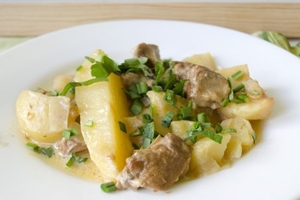 Как приготовить телятину с картофелем в горшочке (ВИДЕО)