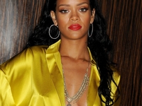 Beauty-образ дня: Рианна