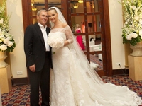 Экс-мэр Леонид Черновецкий спел жене на годовщину свадьбы