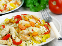 Ризотто с курицей и овощами